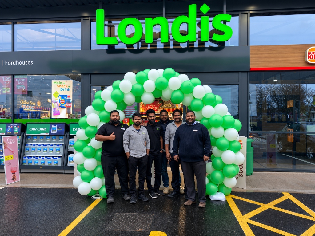 MR Groups team at Fordhouses Londis location